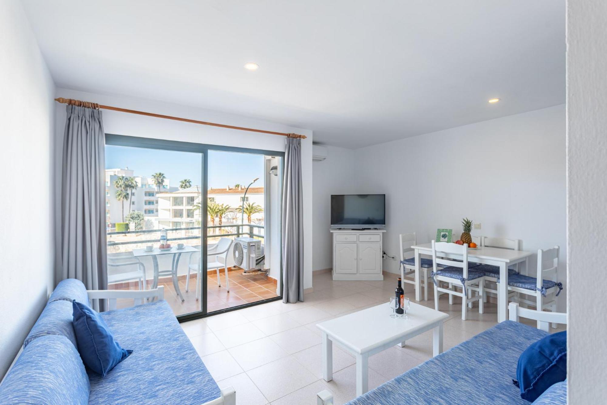 Apartamentos Es Dolc Colonia de Sant Jordi Luaran gambar