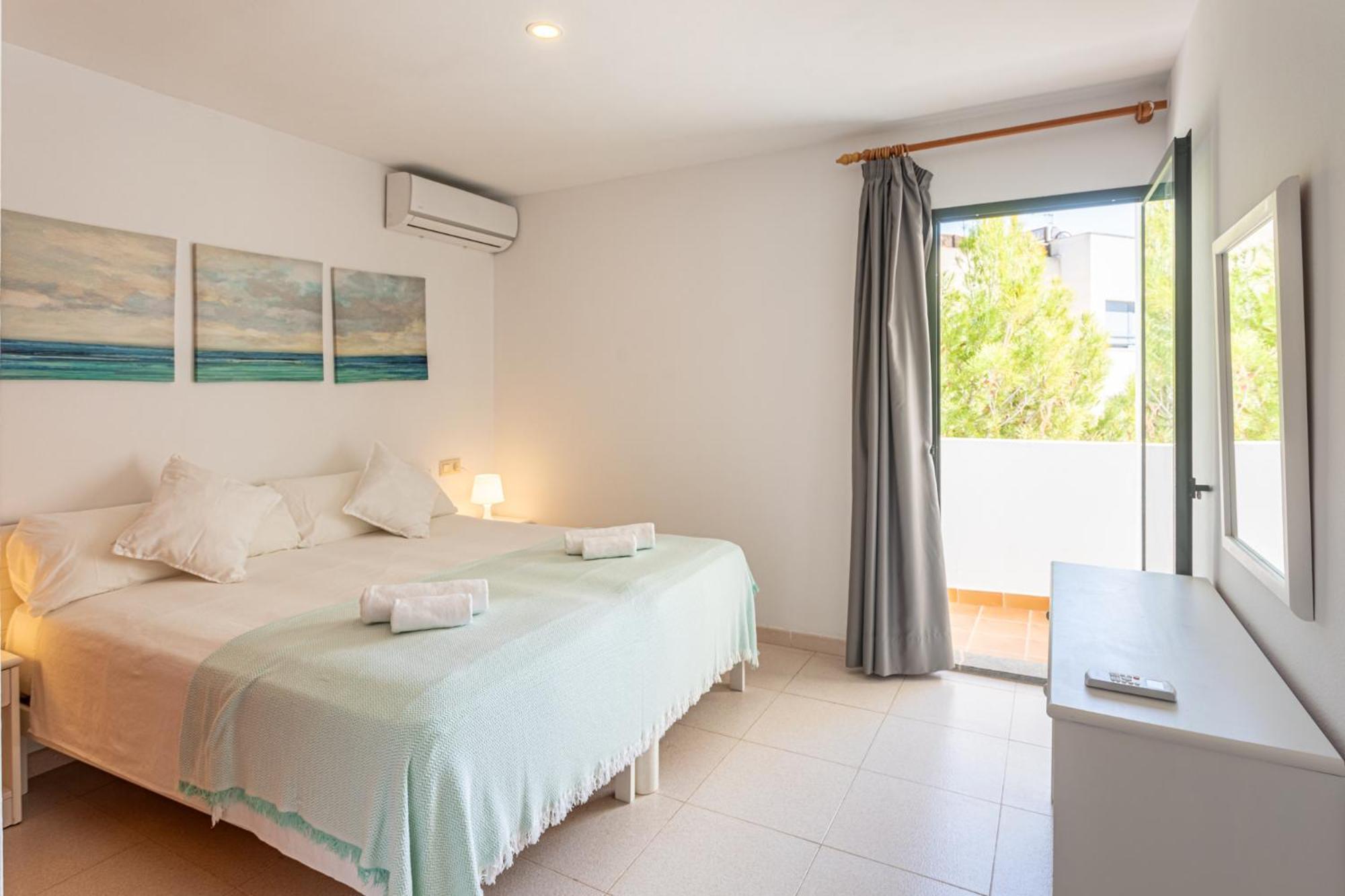 Apartamentos Es Dolc Colonia de Sant Jordi Luaran gambar